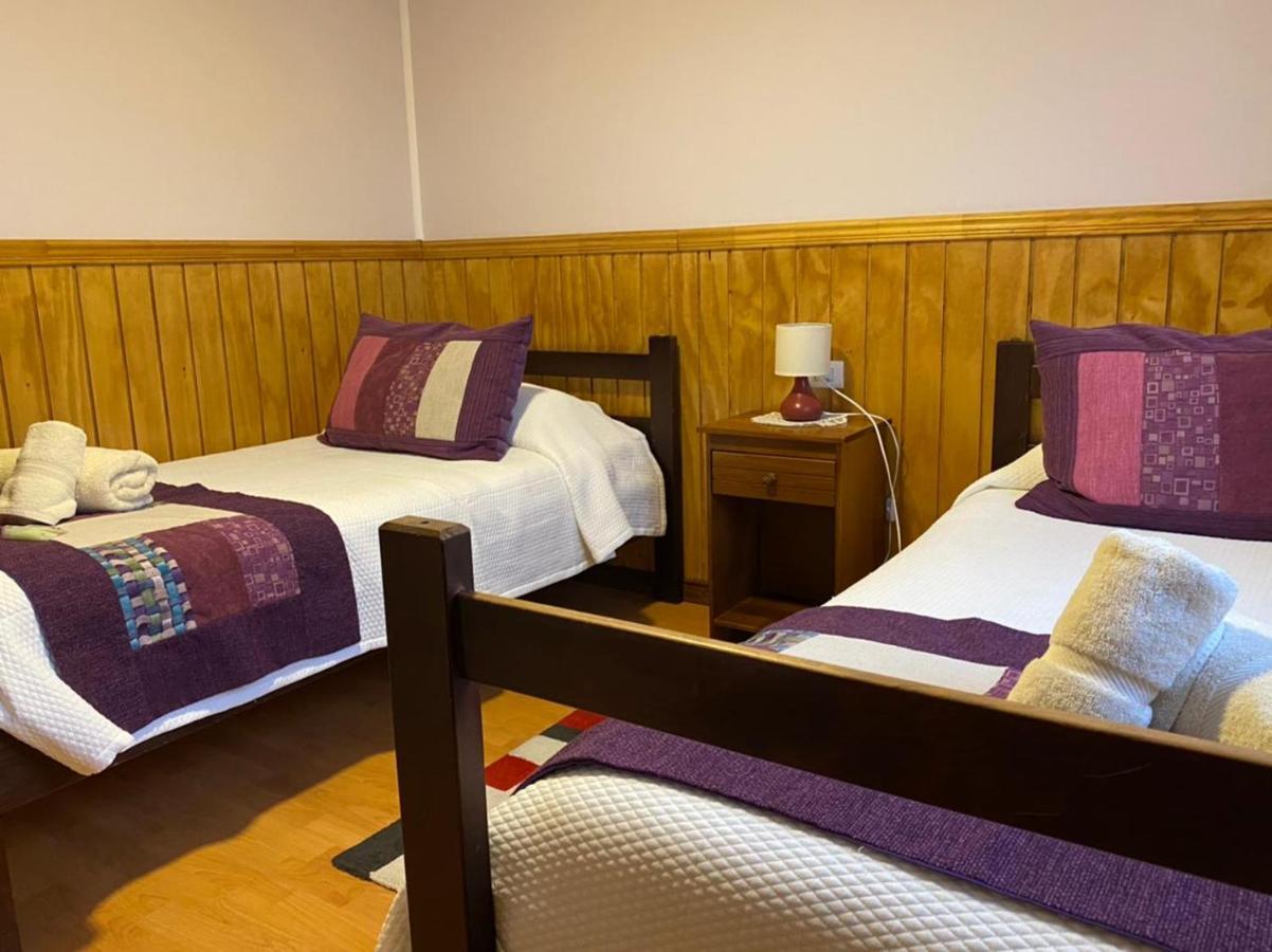 Hostal America En Puerto Natales Kültér fotó