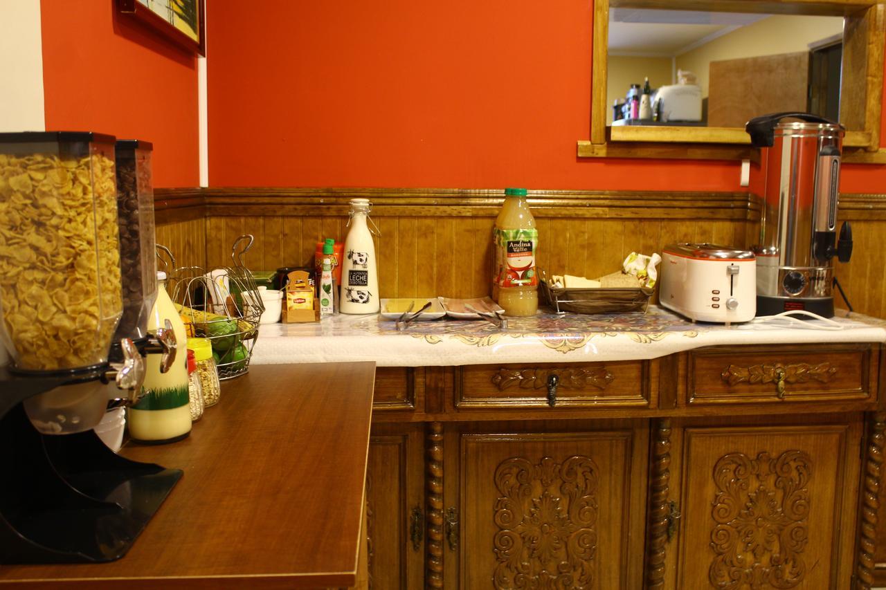 Hostal America En Puerto Natales Kültér fotó